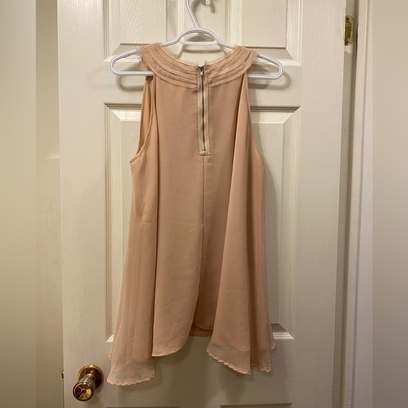 Women’s flowy summer tank, size large - Picture 2 of 4